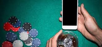 akt777 Online Casino ဂိမ်းများ ကစားနေသောမြင်ကွင်း